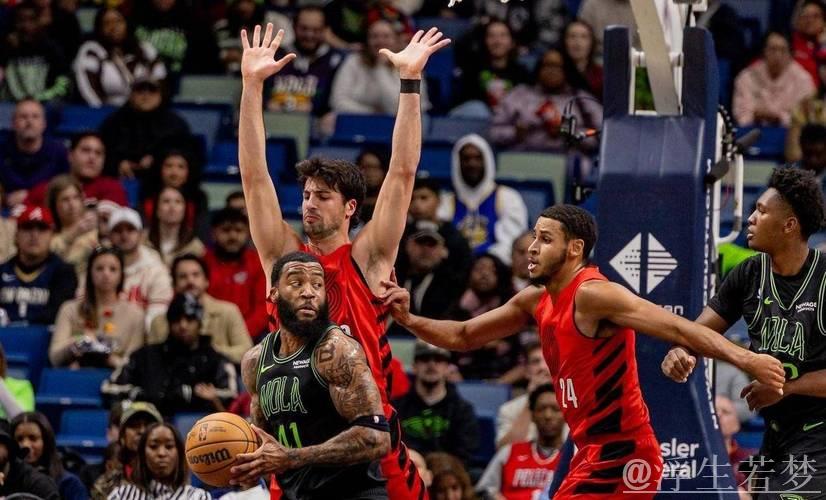 鹈鹕六人上双狂胜开拓者